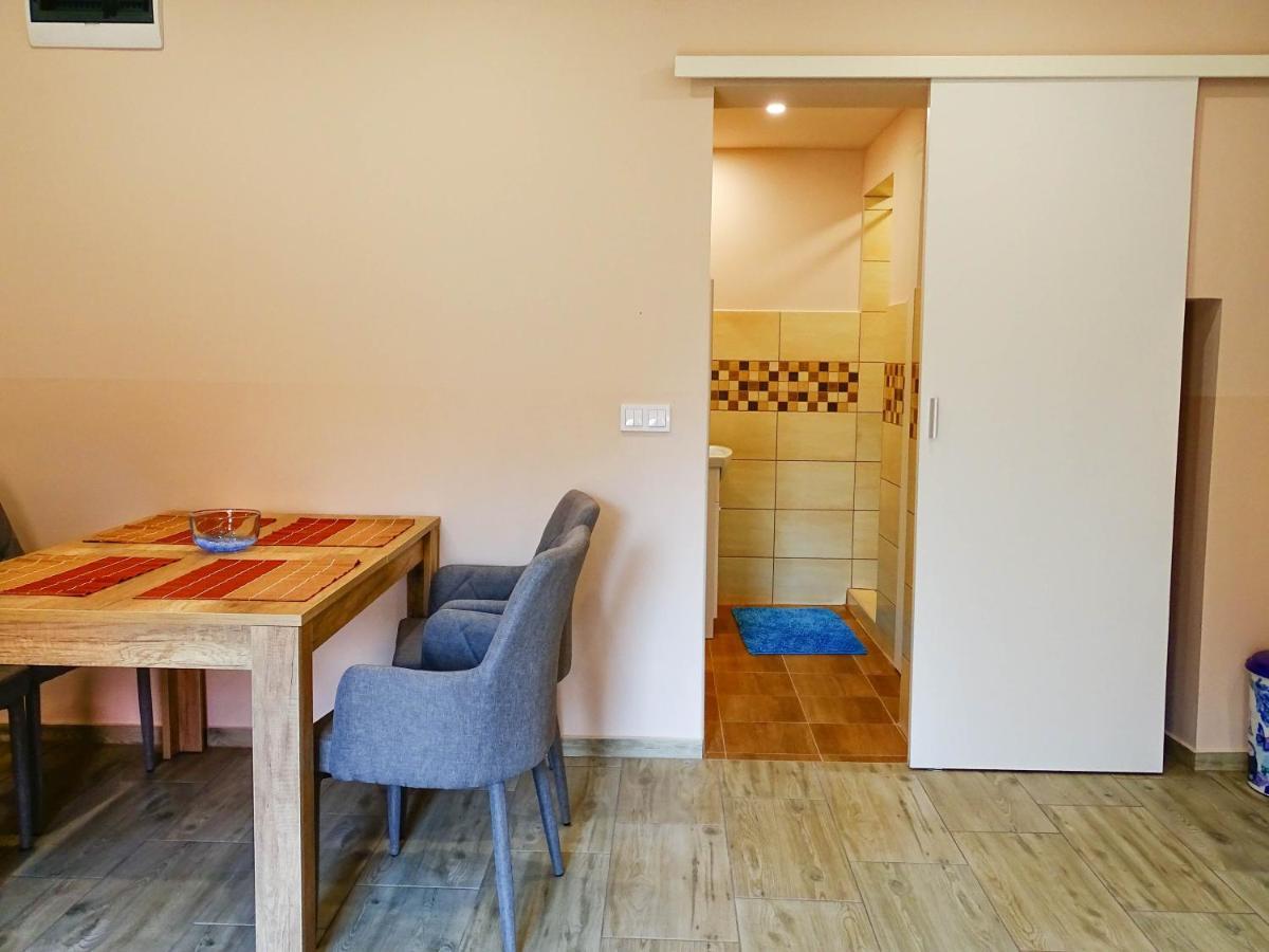 Eddy Apartment *